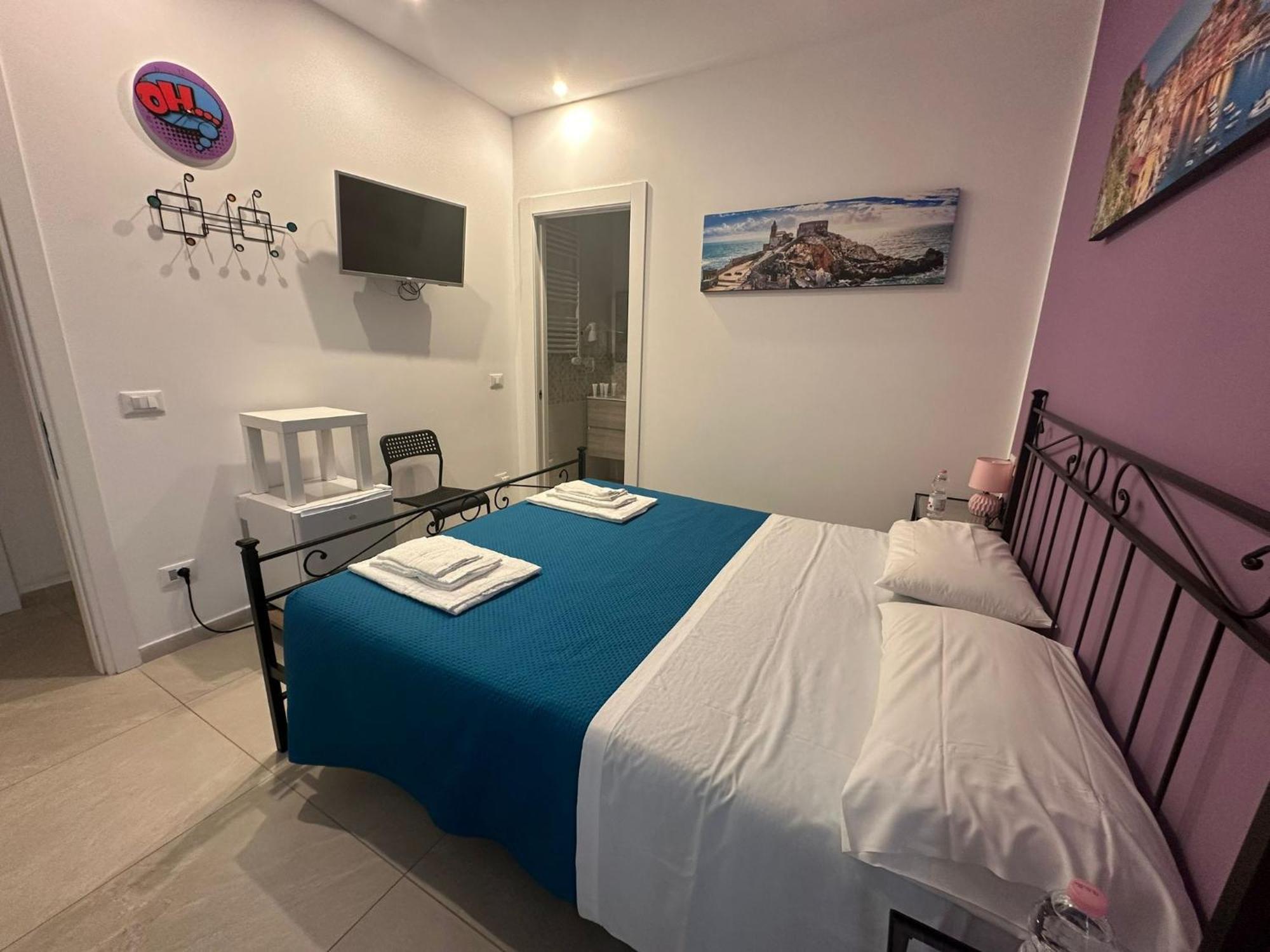 Adam Eric Bed & Breakfast Специя Екстериор снимка