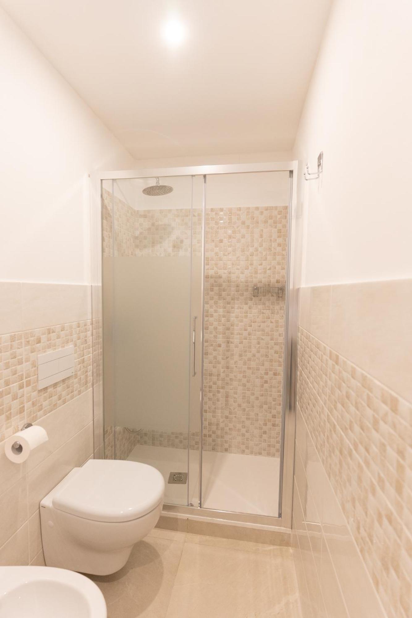 Adam Eric Bed & Breakfast Специя Екстериор снимка