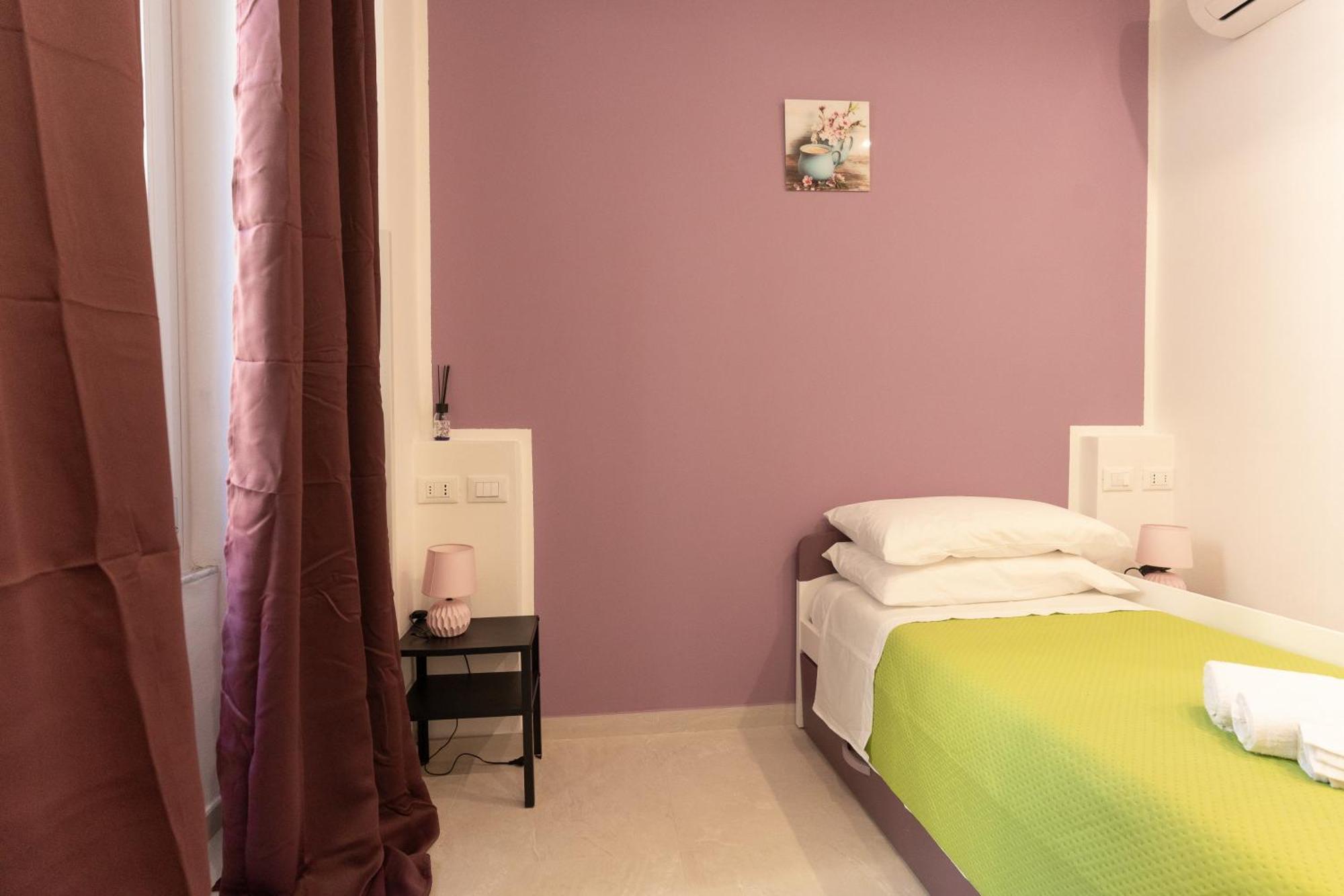 Adam Eric Bed & Breakfast Специя Екстериор снимка