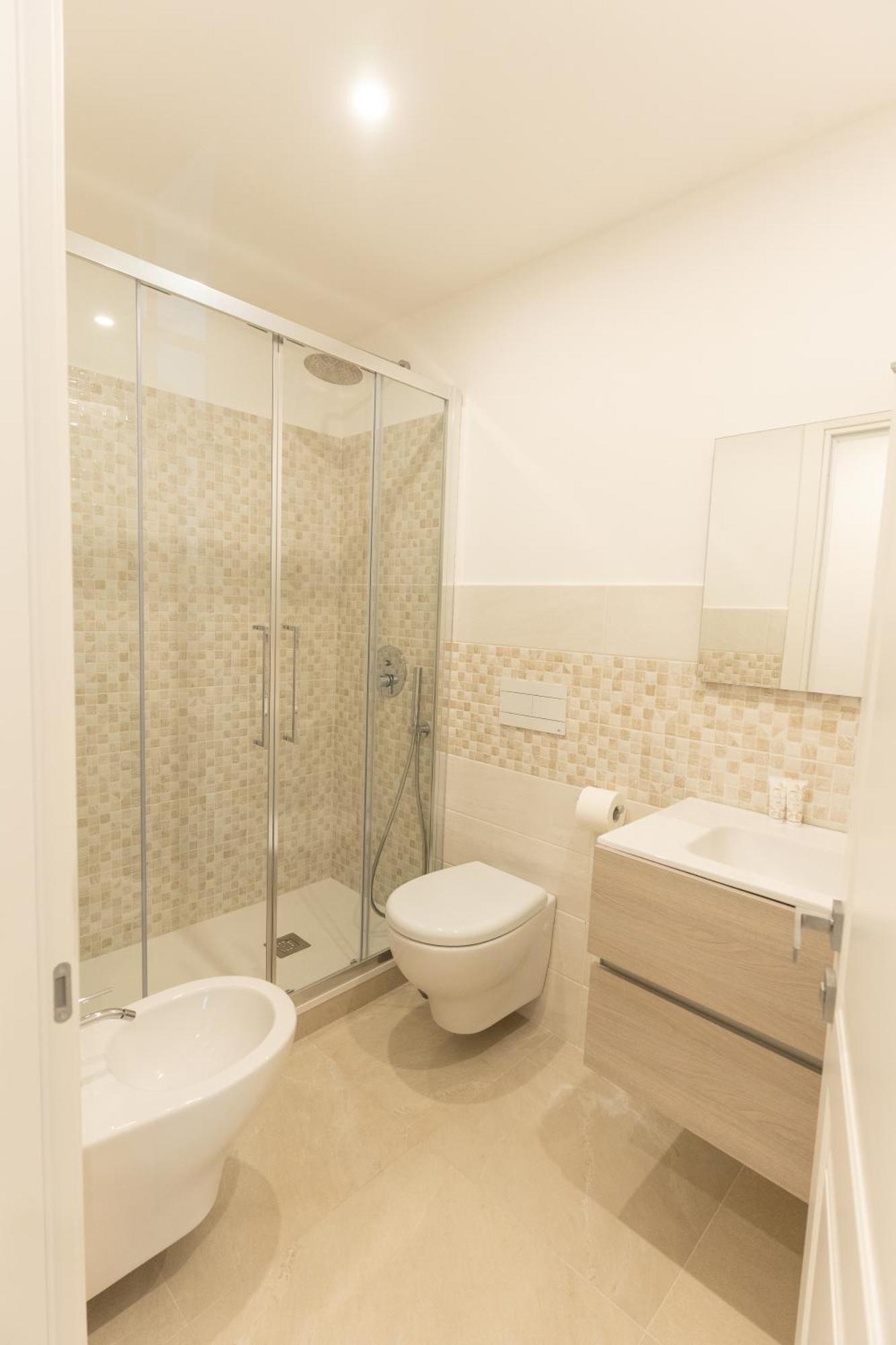 Adam Eric Bed & Breakfast Специя Екстериор снимка