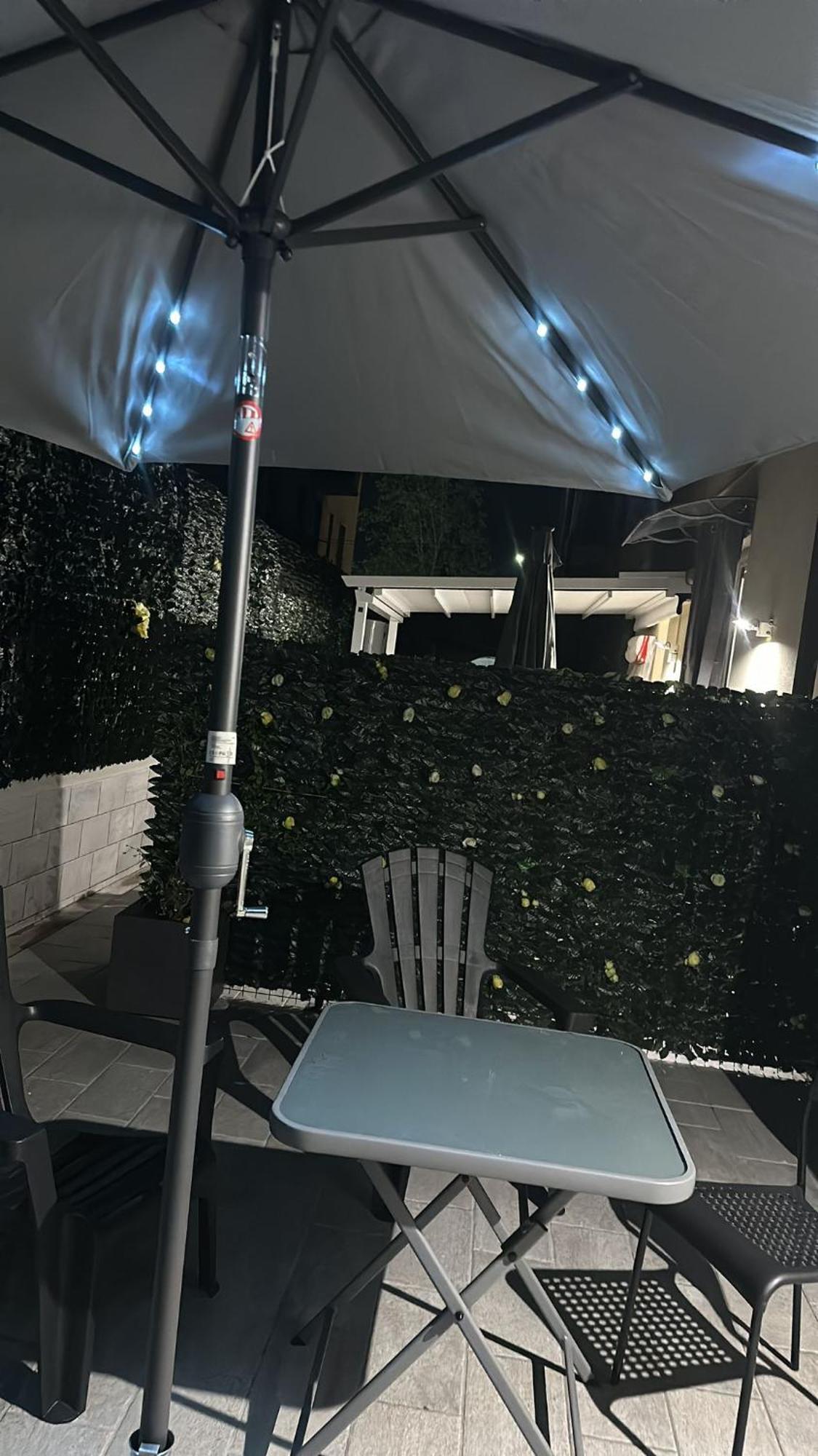 Adam Eric Bed & Breakfast Специя Екстериор снимка