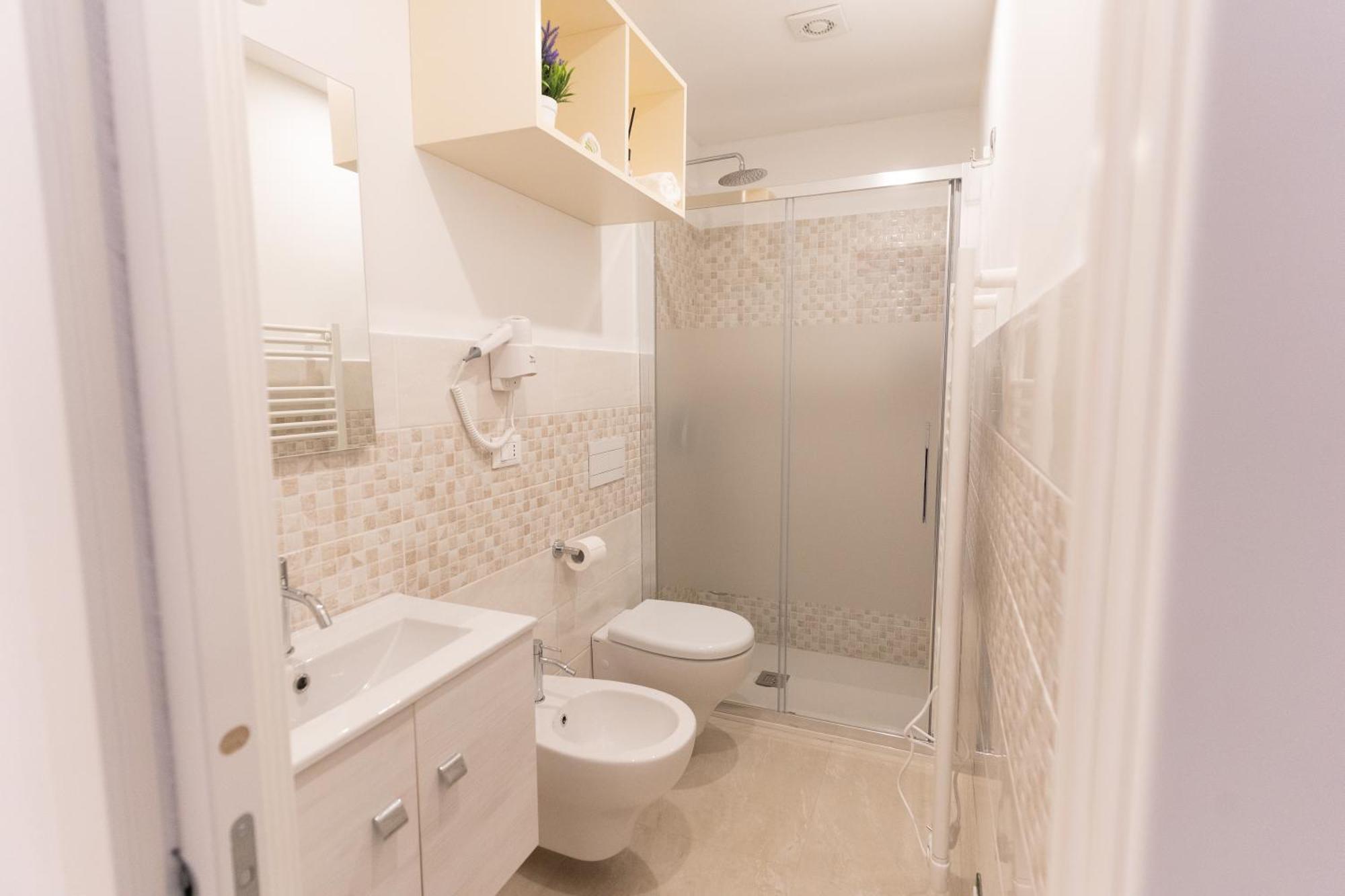 Adam Eric Bed & Breakfast Специя Екстериор снимка